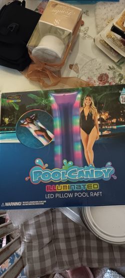 Glow In The Datk Pool Lounge