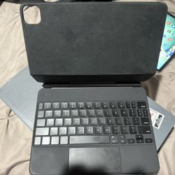 11” Magic Keyboard