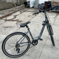 WEEKEND VOYAGE 1.0 STEP-THRU bicycle