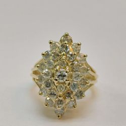 Diamond cluster ring