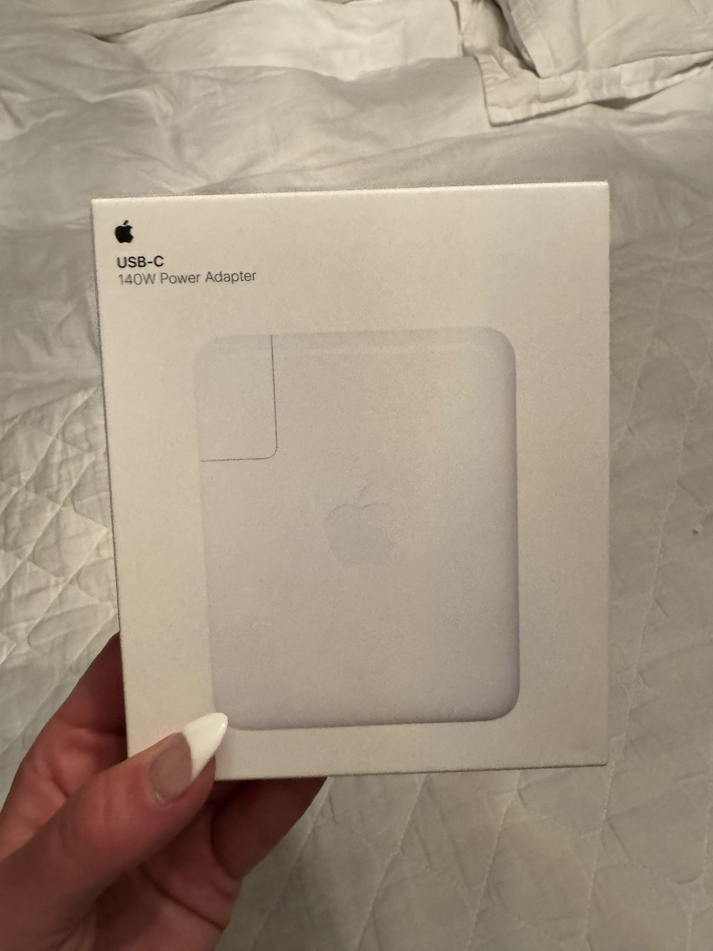 Apple USB-C Power Block 140W