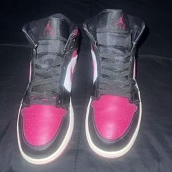 Jordan 1 Mids 