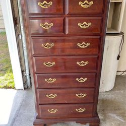 Thomasville Collectors Cherry Lingerie Chest 