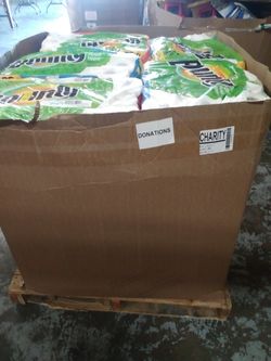 PALLET BOUNTY PAPER TOWELS.