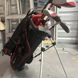 Junior Sized Kids Golf Club Set With Bag
