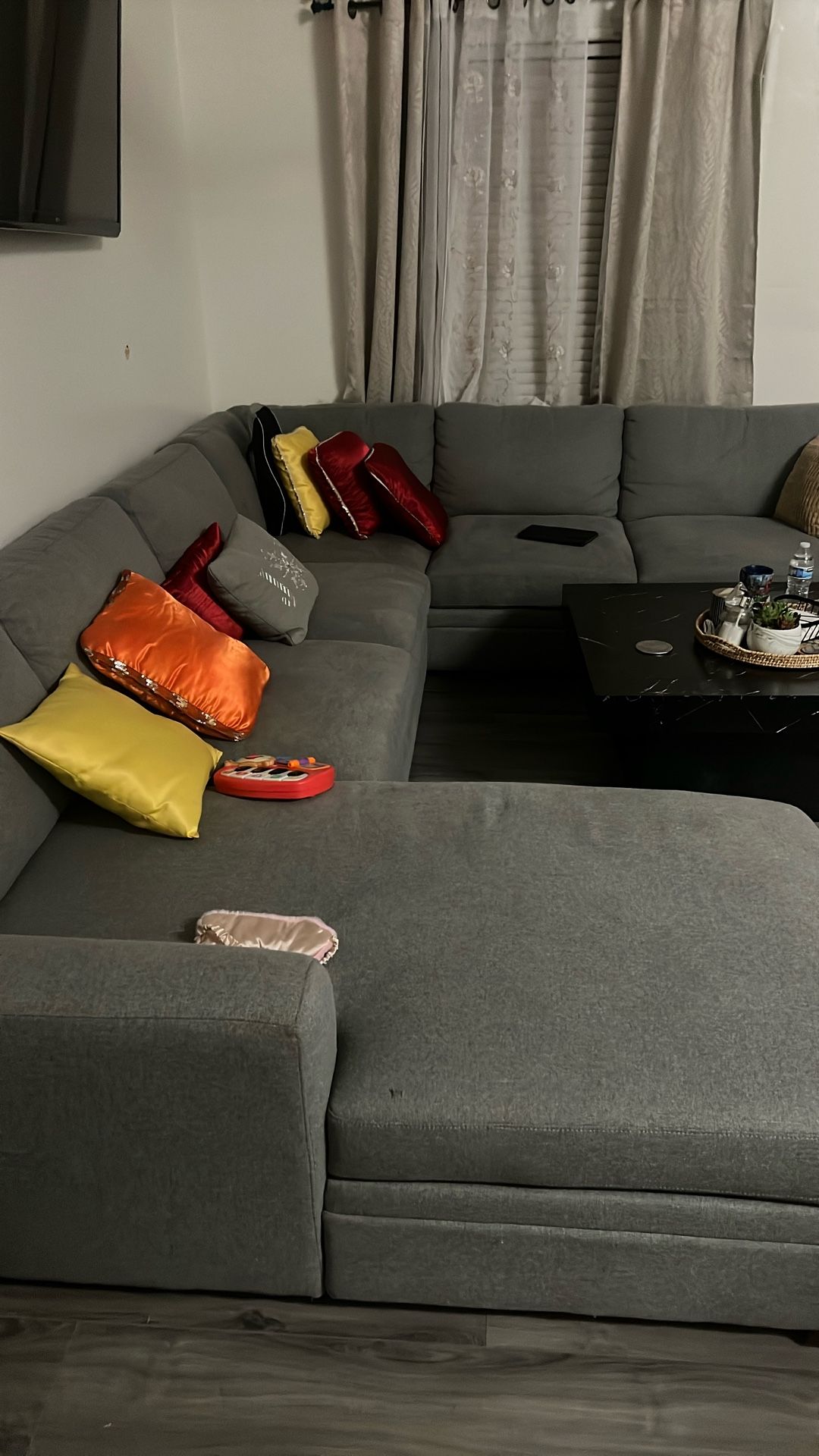 Sofa Set With Ottoman