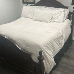 CAL KING BEDROOM SET 