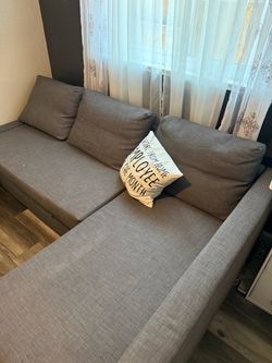 Couch/ hideaway bed