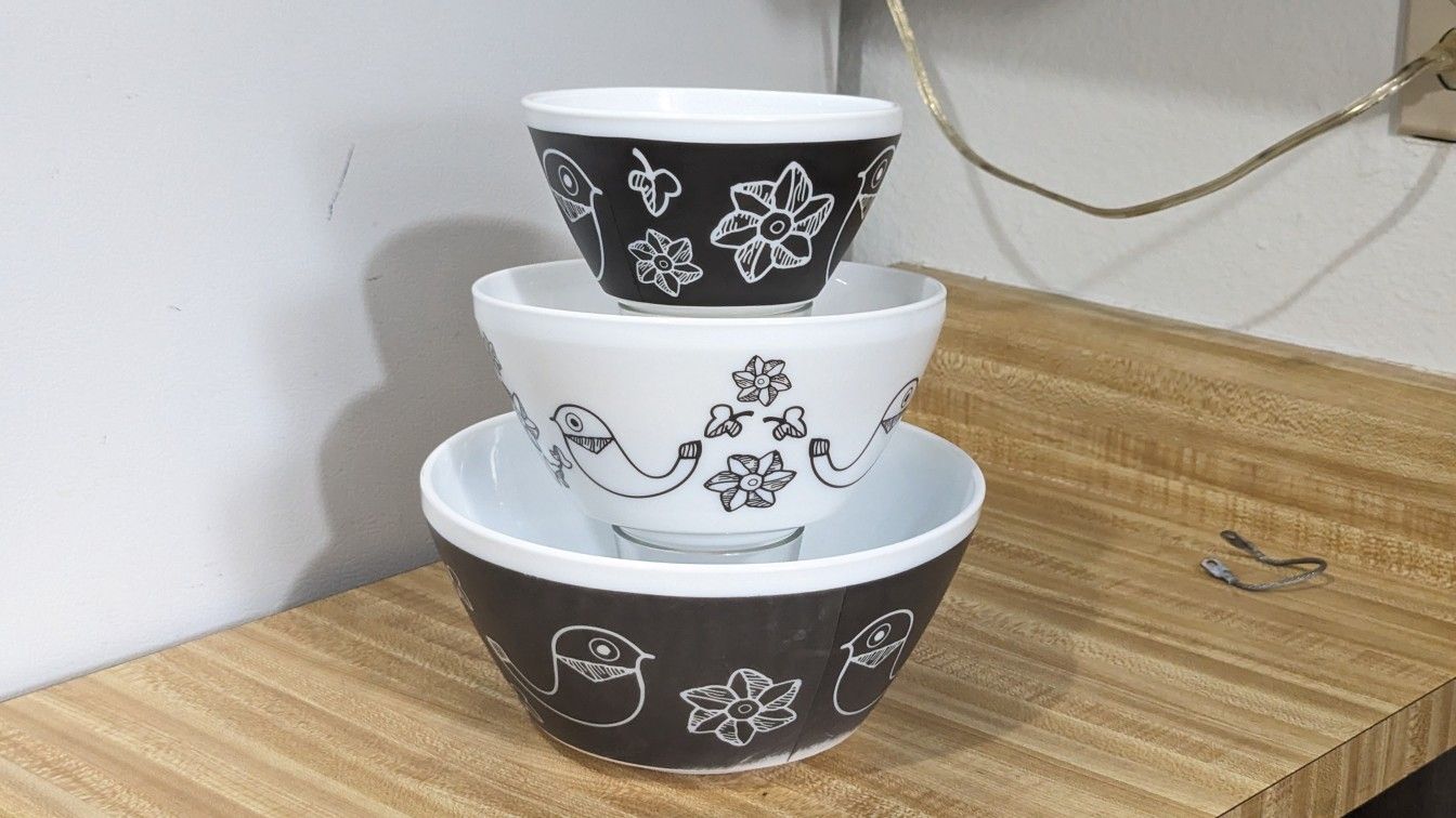 Pyrex Vintage Charm 3 Piece Mixing Bowl