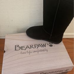  Brand New Bear paw Boots Size 8