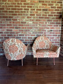 Vintage Mid Century modern pair of lounge chairs
