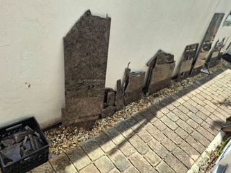 FREE GRANITE /  RARE FROM NORWAY /  SEE ALL 12 PHOTOS / PICK UP TODAY FOR FRÈEEE!