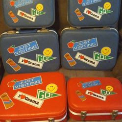 Vintage 70s Suitcase Set