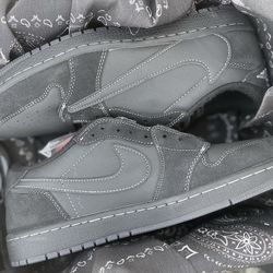 Jordan 1 Retro Low Travis Scott. “Phantoms”