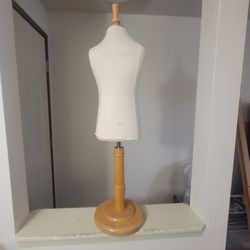 Clothing display child sz 3/4