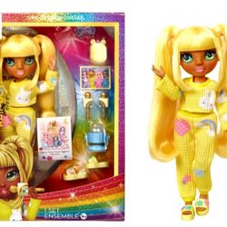 Rainbow High Jr High PJ Party - Sunny, Yellow 9" Posable Blonde