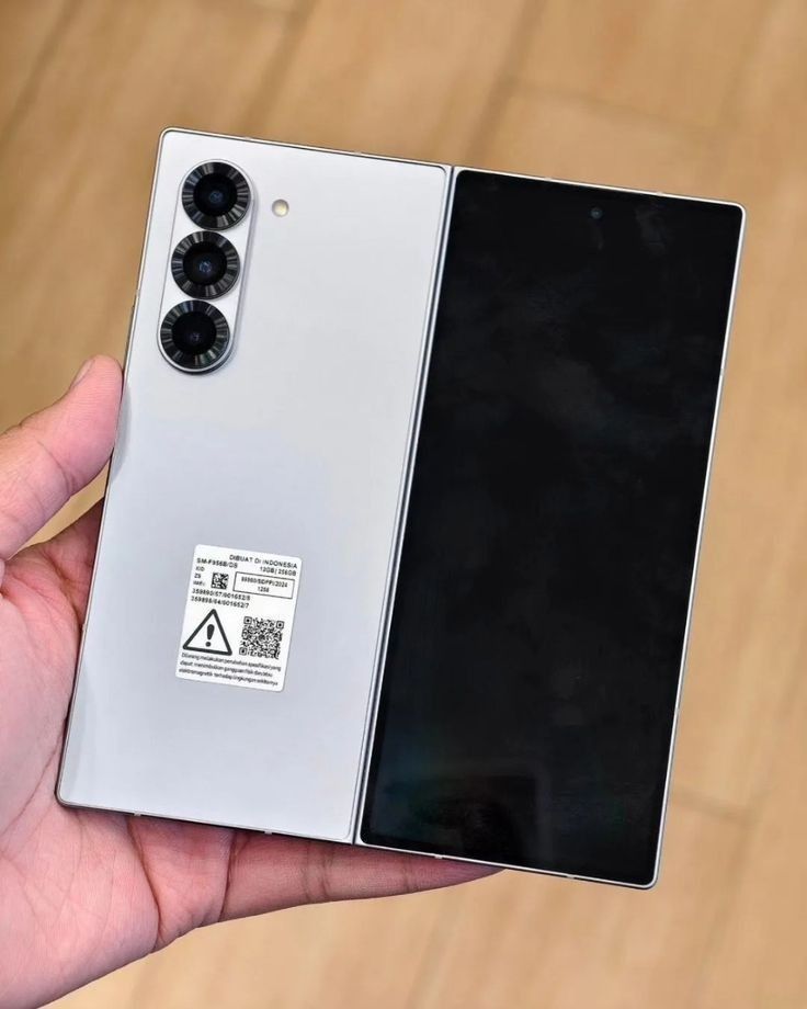 Samsung Galaxy Z Fold 5 Unlocked, FREE Smartwach/ Headphones. Pay $1 Today Rest in payments. NO CREDIT NEEDED FINANCING