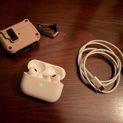 AirPods Pro 2 with Lightning cable