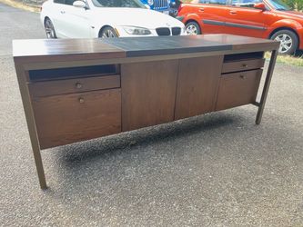 Credenza