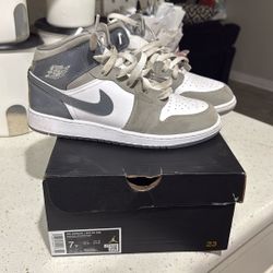 Air Jordan 1