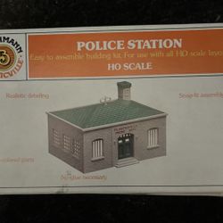HO Train Scale Police Station 