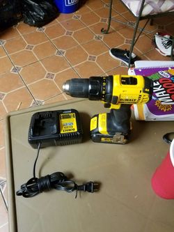 Drill dewalt