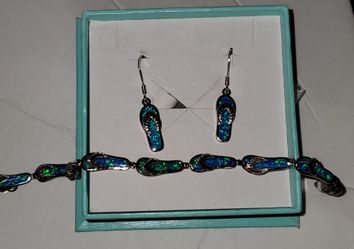 Beaux bijoux blue opal sterling silver bracelet and earrings