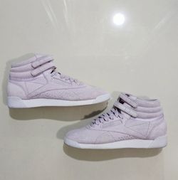 Reebok Vintage Lila Reboks Tennis Shoes - Women | Color: Lila | Size: 7