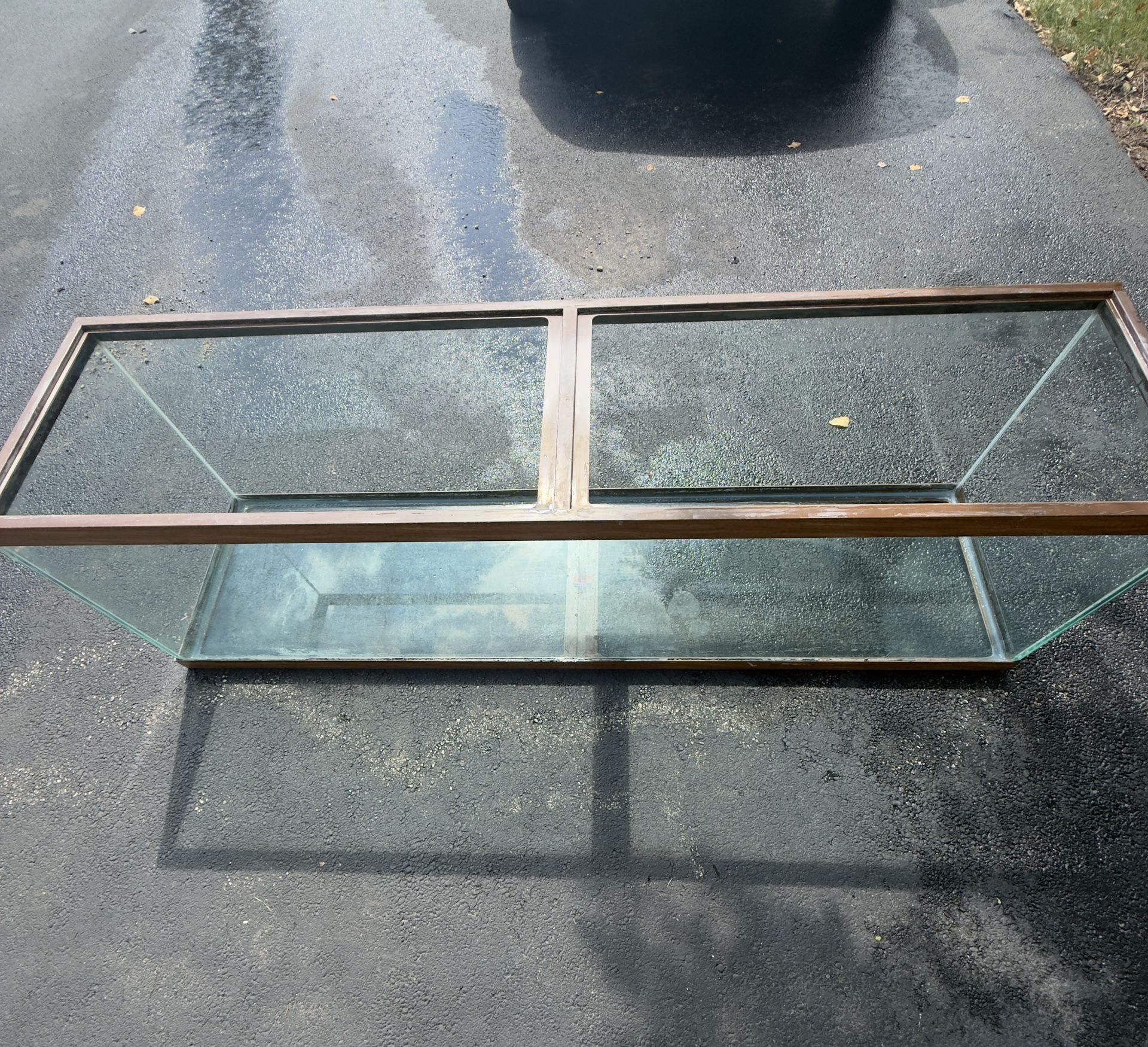 125 Gallon Fish Tank / Aquarium