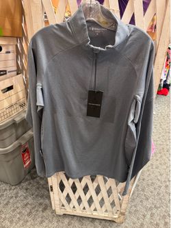 7 Diamonds 1/4 zip pull up size M