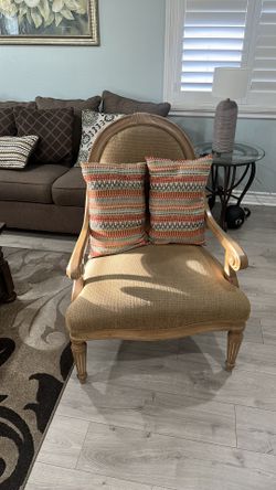 Elegant chair