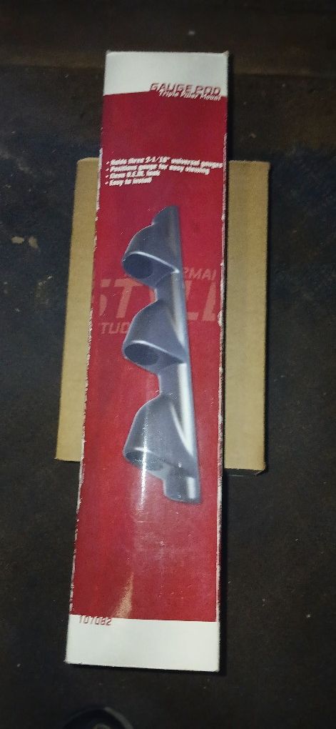'PILOT' 'American Products Company' 3-Gauge Pod Pillar For Vehicles