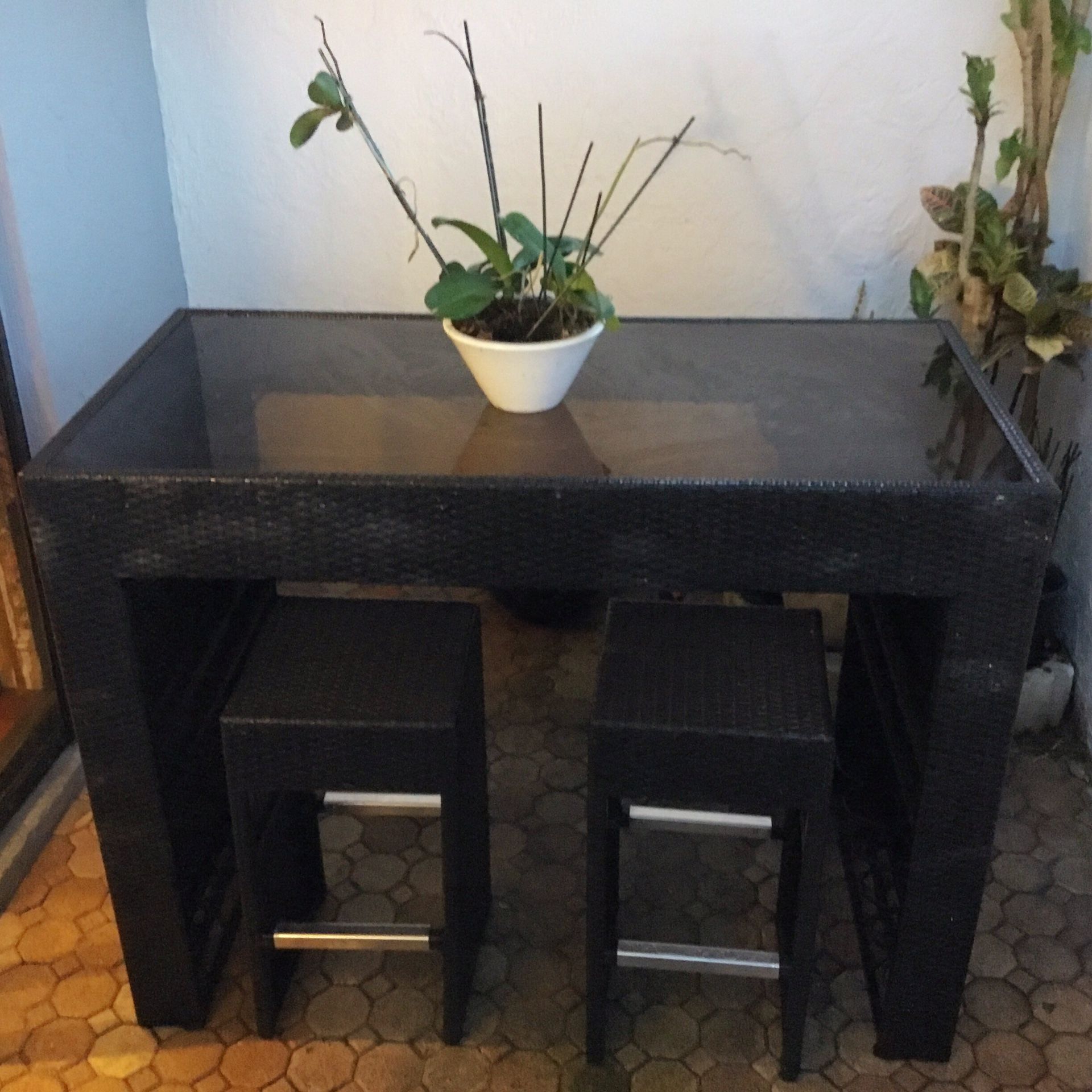 Modani Outdoor Table Plus 2 Stools 