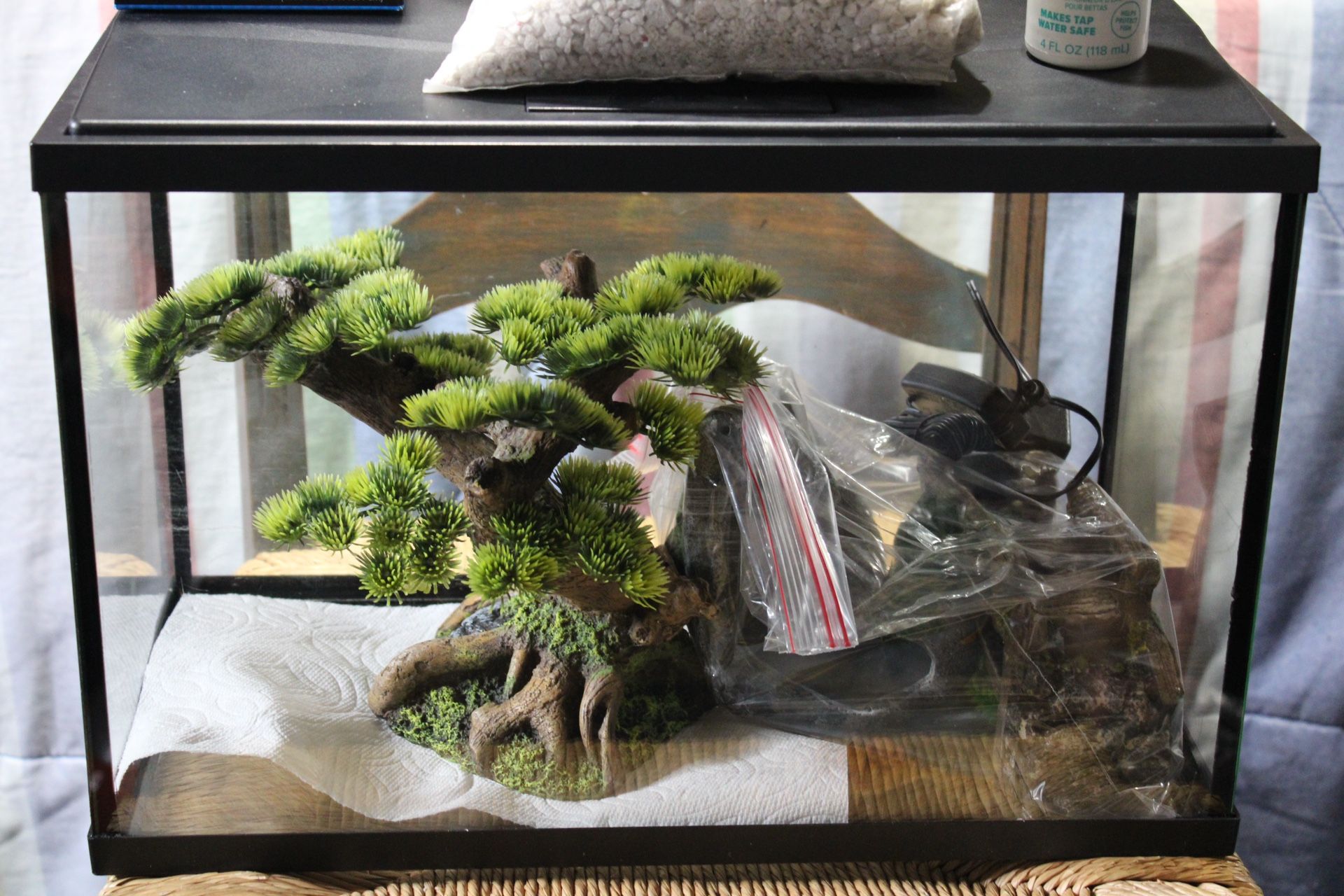 5 Gallon Aquarium, Tank Supplies, Decor & More