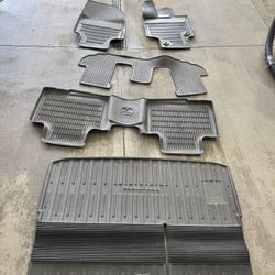 2020-24 Original Toyota Highlander Rubber Floor Mats