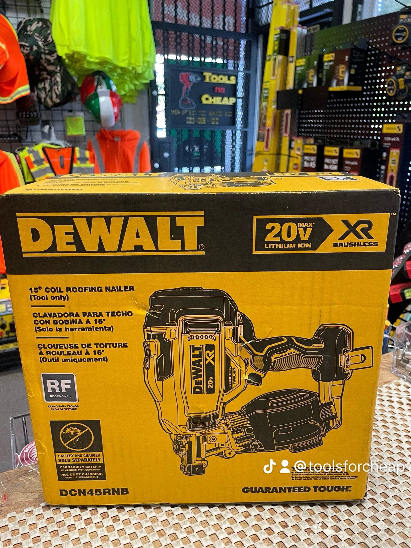 DEWALT 20V MAX 15-Degree Electric Cordless Roofing Nailer (Tool Only) $439