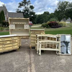 7 Piece Vintage Furniture Set