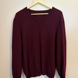 100% Cashmere V Neck