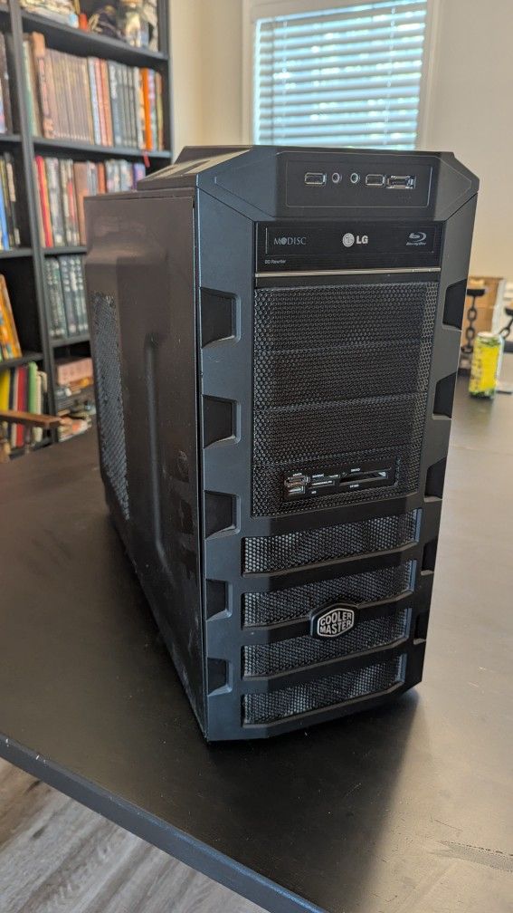 Cooler Master Computer Case (922 Haf)