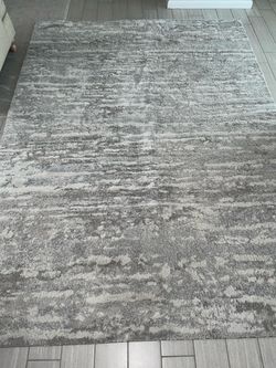 Gray White Abstract Area Rug 6’7” x 9’3”