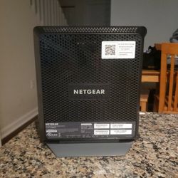 Netgear Nighthawk AC1900 Cable Modem Router