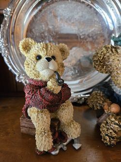 Bear With Pipe Decor