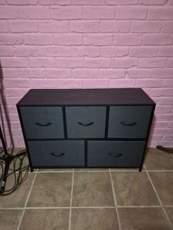 New! 5 Drawer Dresser $40
