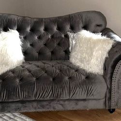 Tufted Sofa Set 