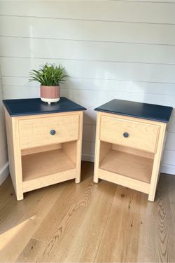 Set of 2 Navy Blue Top Nightstands