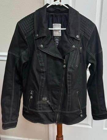 Womens Harley Davidson Biker Jacket size says 2XL but fits Large just $80