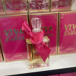 💕🌹 Tenemos Mucha Variedad De Perfumes Para💕💕 Gran Calidad Y Durar Aroma💕