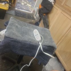 Sharper Image Massaging Heating Pad