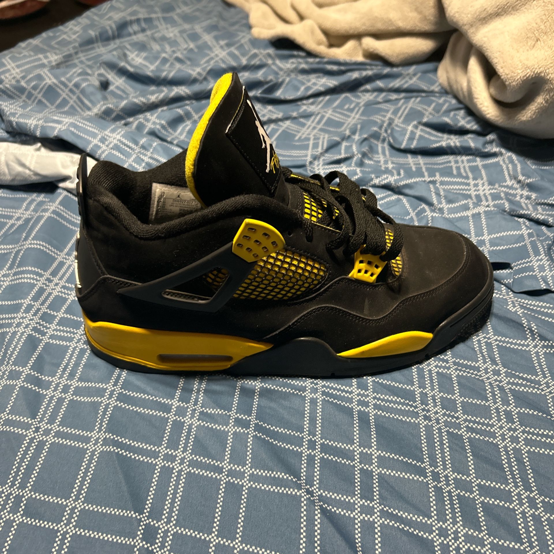 Jordan 4 Thunders Size 12 Men