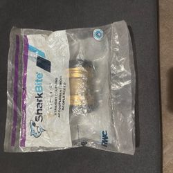Shark bite 1-1/2 in. Push-to-Connect Brass 